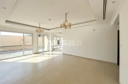 Villa - 4 Bedrooms - 5 Bathrooms for rent in Villa Lantana 2 - Villa Lantana - Al Barsha - Dubai