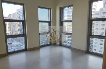 Apartment - 3 Bedrooms - 4 Bathrooms for rent in Al Najda Street - Abu Dhabi