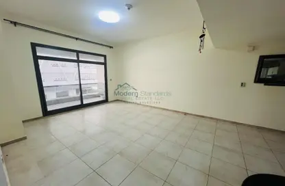 Apartment - 2 Bedrooms - 2 Bathrooms for rent in Hamza Tower - Dubai Sports City - Dubai