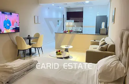 Apartment - 1 Bathroom for rent in Burj Al Nujoom - Downtown Dubai - Dubai