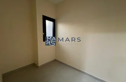 Townhouse - 3 Bedrooms - 4 Bathrooms for rent in Sarab 2 - Aljada - Sharjah