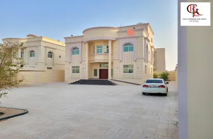 Villa - 6 Bedrooms for rent in Shakhbout City - Abu Dhabi