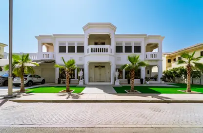 Villa - 6 Bedrooms - 7 Bathrooms for rent in Signature Villas Frond B - Signature Villas - Palm Jumeirah - Dubai