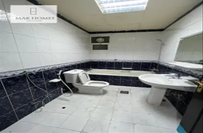 Villa - 1 Bathroom for rent in Muroor Area - Abu Dhabi