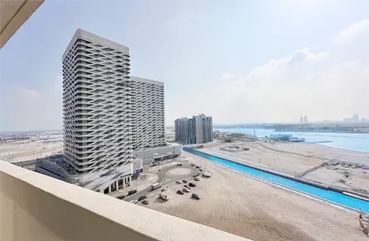 Apartment - 1 Bedroom - 2 Bathrooms for sale in Marina Bay by DAMAC - Najmat Abu Dhabi - Al Reem Island - Abu Dhabi