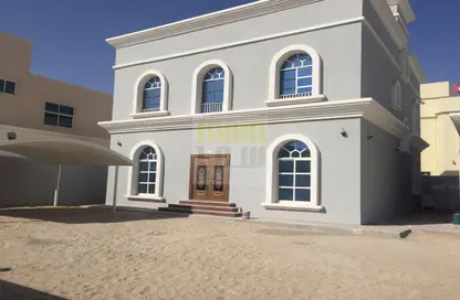 Villa - 5 Bedrooms - 6 Bathrooms for rent in Shakhbout City - Abu Dhabi