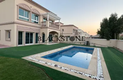 Villa - 2 Bedrooms - 4 Bathrooms for rent in Jumeirah Village Triangle - Dubai