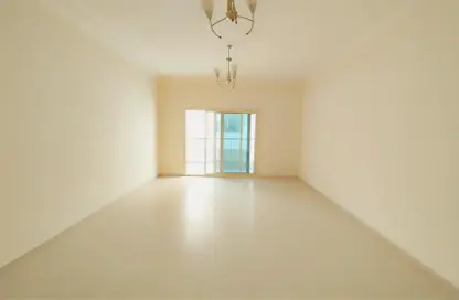 Apartment - 2 Bedrooms - 2 Bathrooms for rent in Muwaileh 29 Building - Muwaileh - Sharjah