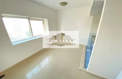 Apartment - 1 Bathroom for rent in New Al Taawun Road - Al Taawun - Sharjah