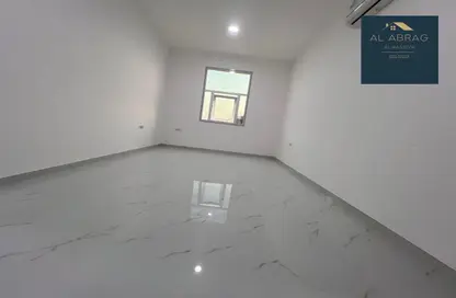 Apartment - 3 Bedrooms - 2 Bathrooms for rent in Shakhbout City - Abu Dhabi