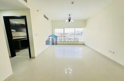 Apartment - 1 Bedroom - 2 Bathrooms for rent in Infinity Building - Sheikh Zayed Road - Dubai