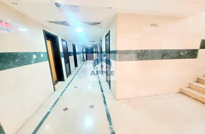 Apartment - 1 Bathroom for rent in Muwaileh Commercial - Sharjah