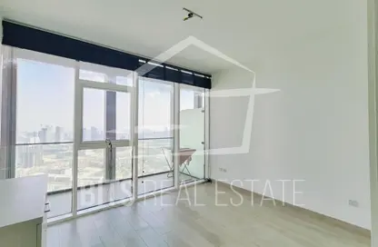 Apartment - 1 Bedroom - 1 Bathroom for sale in BLOOM TOWERS A - Bloom Towers - Jumeirah Village Circle - Dubai