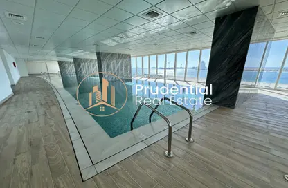 Apartment - 2 Bedrooms - 3 Bathrooms for rent in Landmark Tower - Corniche Road - Abu Dhabi