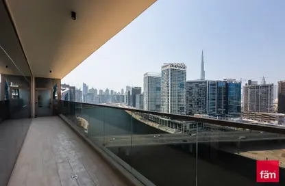 Apartment - 3 Bedrooms - 4 Bathrooms for sale in Canal Bay - Business Bay - Dubai