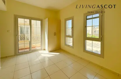 Townhouse - 2 Bedrooms - 3 Bathrooms for rent in Springs 1 - The Springs - Dubai