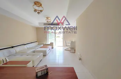 Villa - 2 Bedrooms - 3 Bathrooms for rent in Springs 11 - The Springs - Dubai