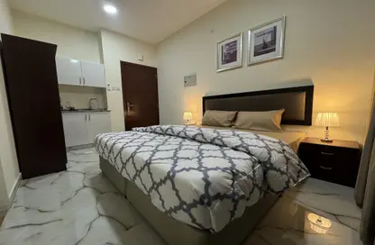 Apartment - 1 Bathroom for rent in Deira - Dubai