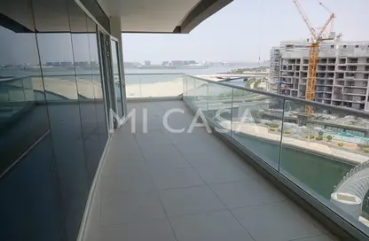 Apartment - 3 Bedrooms - 5 Bathrooms for rent in Al Dana - Al Raha Beach - Abu Dhabi