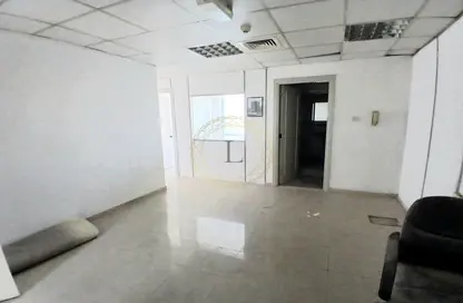 Office Space - Studio - 1 Bathroom for rent in Hai Qesaidah - Central District - Al Ain