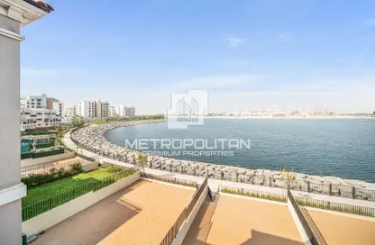 Townhouse - 3 Bedrooms - 3 Bathrooms for sale in Sur La Mer - La Mer - Jumeirah - Dubai