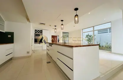 Villa - 4 Bedrooms - 4 Bathrooms for rent in Goldenwoods Villas - Jumeirah Village Circle - Dubai