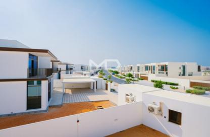 Villa - 5 Bedrooms - 7 Bathrooms for sale in Nad Al Dhabi - Al Jubail Island - Abu Dhabi