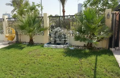 Villa - 4 Bedrooms - 5 Bathrooms for rent in Circle Villas - Jumeirah Village Circle - Dubai