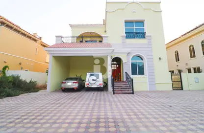 Villa - 4 Bedrooms - 5 Bathrooms for rent in Wadi Al Safa 5 - Dubai