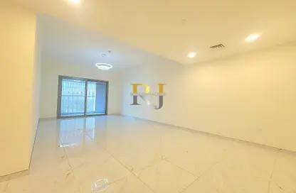 Apartment - 2 Bedrooms - 3 Bathrooms for rent in Mankhool Building - Mankhool - Bur Dubai - Dubai