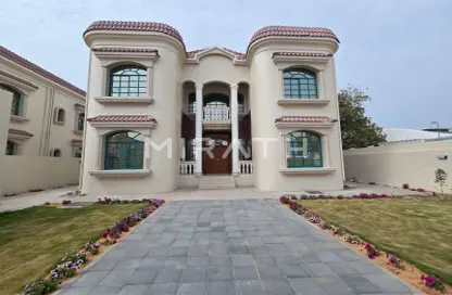 Villa - 6 Bedrooms - 6 Bathrooms for rent in Jumeirah 2 Villas - Jumeirah 2 - Jumeirah - Dubai