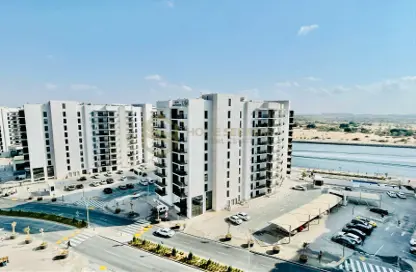 Apartment - 1 Bathroom for sale in Waters Edge - Yas Island - Abu Dhabi