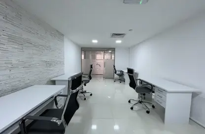 Co-working space - Studio - 4 Bathrooms for rent in Al Falah Street - City Downtown - Abu Dhabi