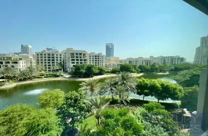 Apartment - 1 Bedroom - 2 Bathrooms for rent in The Links Canal Apartments - The Links - The Views - Dubai