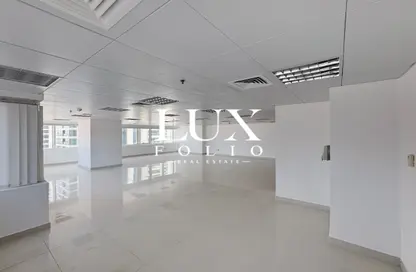 Office Space - Studio - 2 Bathrooms for rent in One Lake Plaza - JLT Cluster T - Jumeirah Lake Towers - Dubai