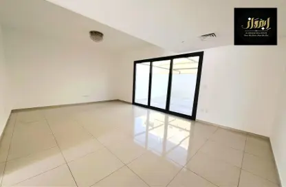 Villa - 3 Bedrooms - 3 Bathrooms for sale in Nasma Residence - Al Tai - Sharjah