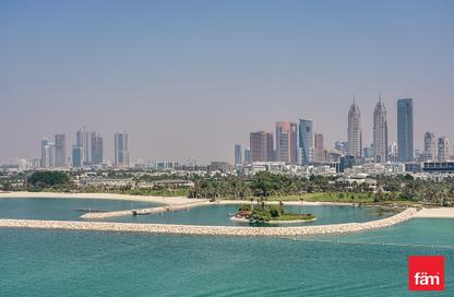 Apartment - 1 Bedroom - 2 Bathrooms for sale in Azure Residences - Palm Jumeirah - Dubai