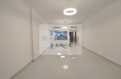 Apartment - 1 Bedroom - 2 Bathrooms for rent in Tasmeer Residence - Jumeirah Village Circle - Dubai