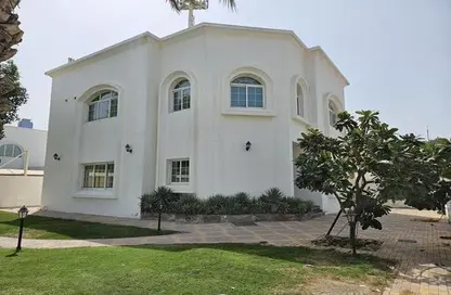 Villa - 3 Bedrooms - 4 Bathrooms for rent in Al Wasl - Dubai