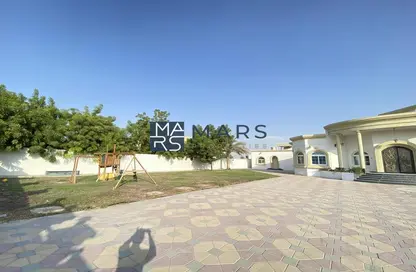 Villa - 3 Bedrooms - 5 Bathrooms for rent in Al Nouf 2 - Al Nouf - Sharjah