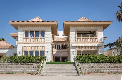 Villa - 6 Bedrooms - 6 Bathrooms for rent in Signature Villas Frond E - Signature Villas - Palm Jumeirah - Dubai