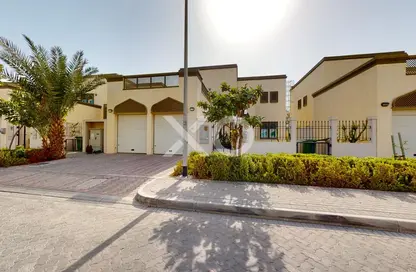 Villa - 3 Bedrooms - 4 Bathrooms for rent in Legacy - Jumeirah Park - Dubai