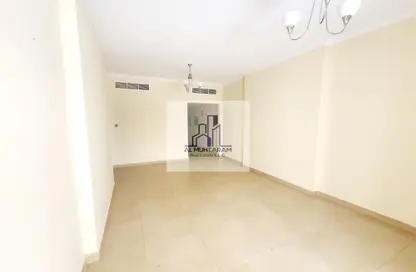 Apartment - 1 Bedroom - 2 Bathrooms for rent in Muwaileh 29 Building - Muwaileh - Sharjah