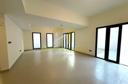 Villa - 3 Bedrooms - 4 Bathrooms for rent in Falcon Villas - Al Garhoud - Dubai