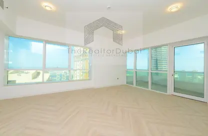 Apartment - 3 Bedrooms - 3 Bathrooms for rent in Marina Pinnacle - Dubai Marina - Dubai