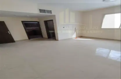 Apartment - 1 Bathroom for rent in Al Jurf 3 - Al Jurf - Ajman Downtown - Ajman