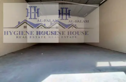 Warehouse - Studio - 7+ Bathrooms for rent in Umm Al Thuoob - Umm Al Quwain