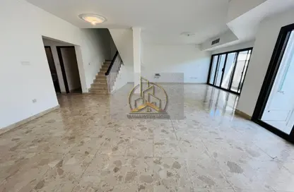 Compound - 4 Bedrooms - 5 Bathrooms for rent in Al Mushrif - Abu Dhabi