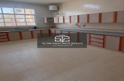 Villa - 4 Bedrooms - 5 Bathrooms for rent in Al Bateen - Al Ain