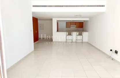 Apartment - 2 Bedrooms - 2 Bathrooms for rent in Al Arta 2 - Al Arta - Greens - Dubai